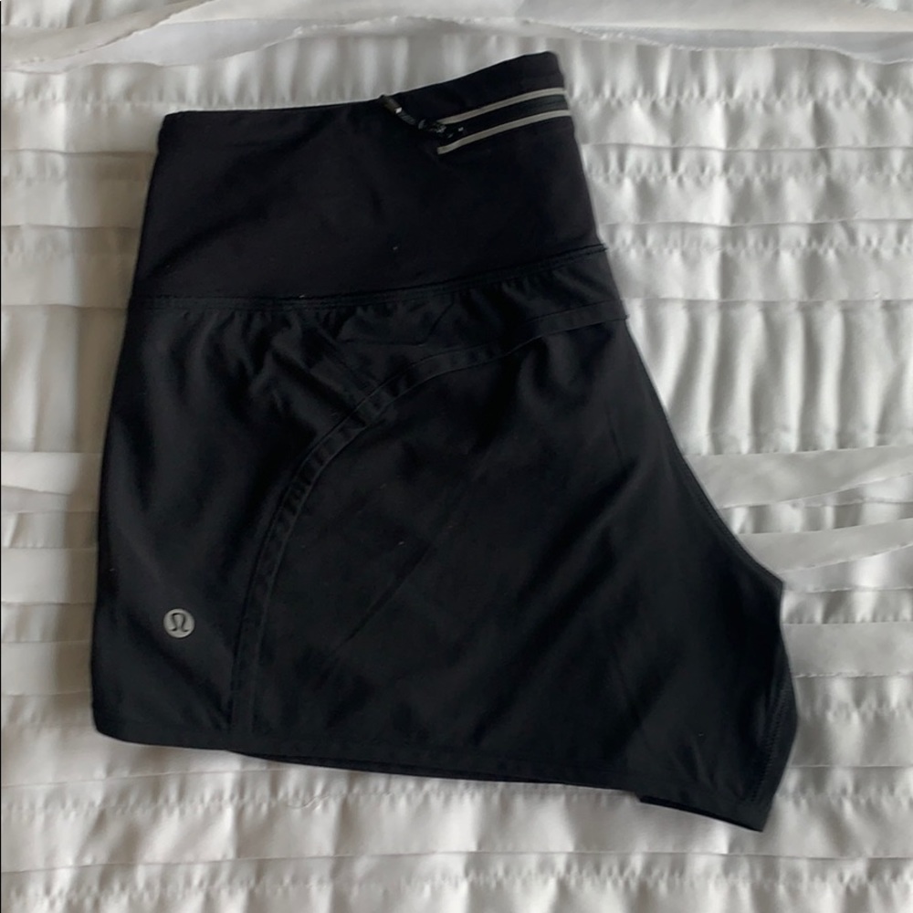 Lululemon shorts | Size 6 | 4 in